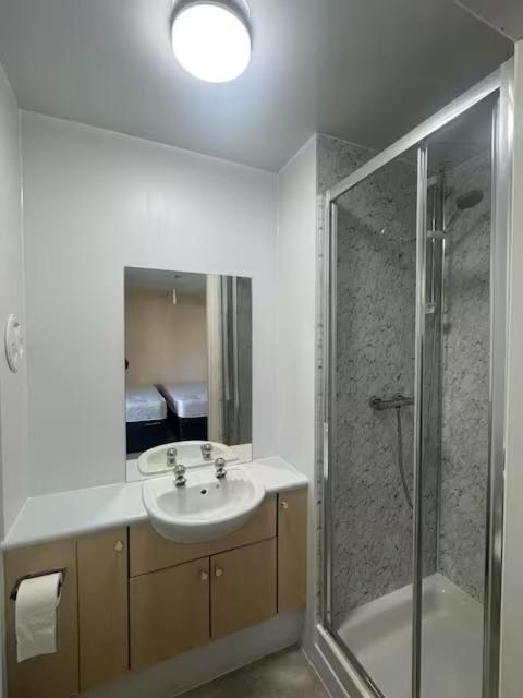 Apartment New Town Retreat By Leath Walk- Free Parking *